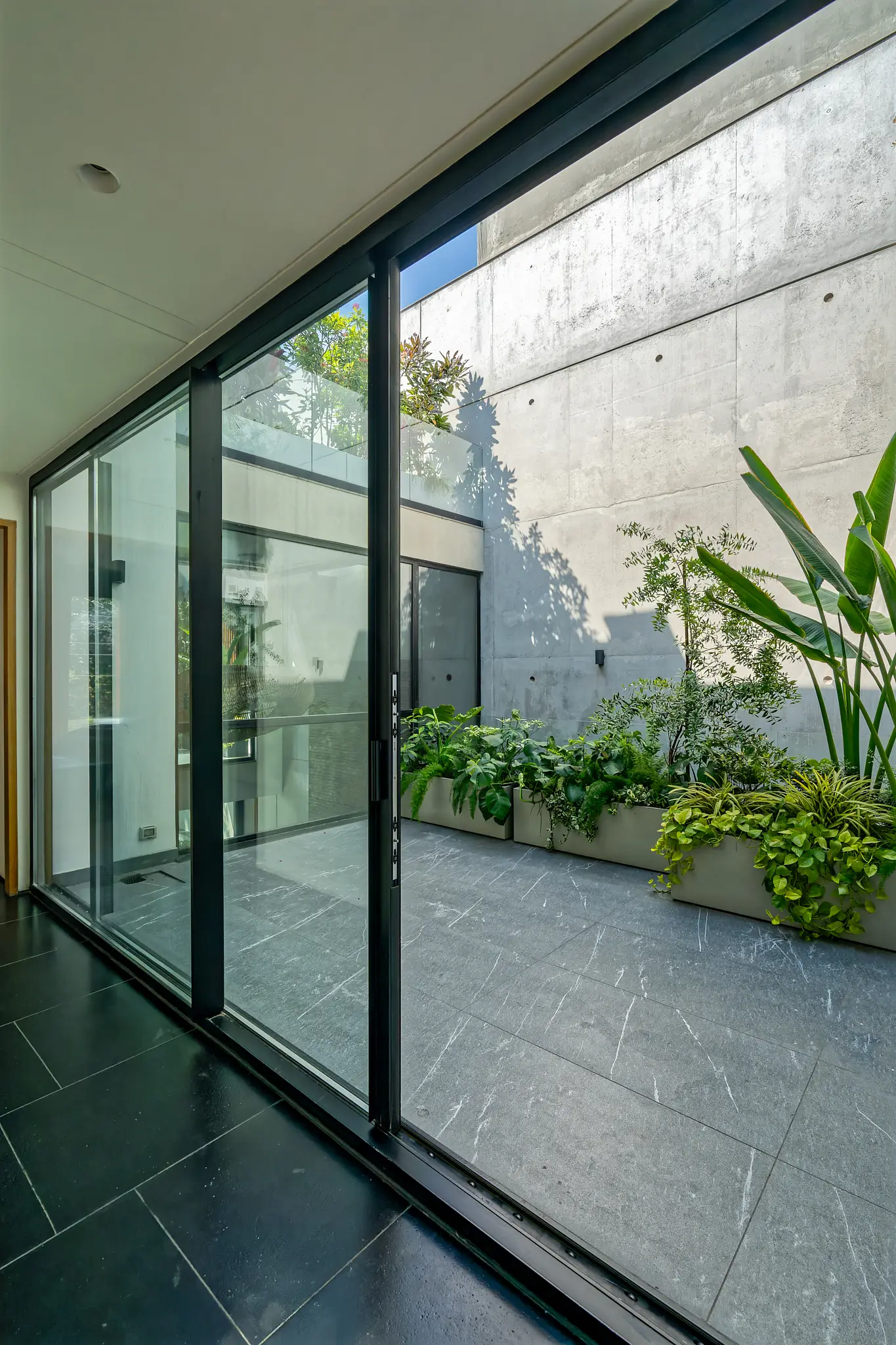 Exterior Windows Systems - Architectural Glass Solutions by Vistta Glass